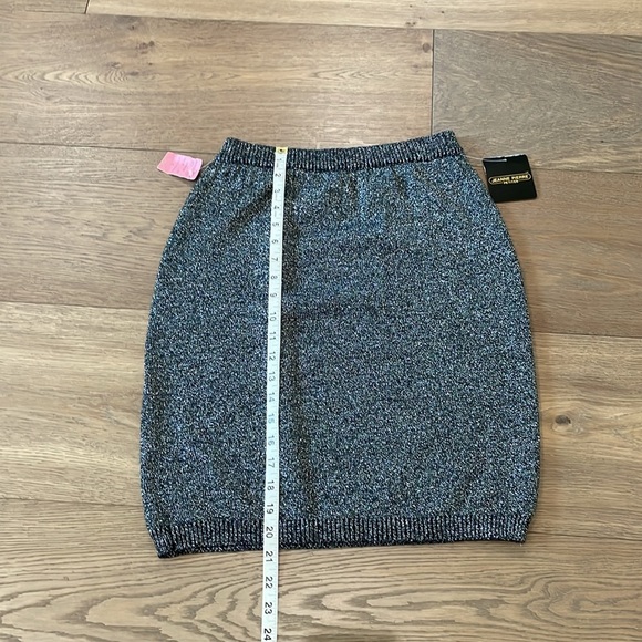 90s SILVER TONE SPARKLING METALLIC KNIT PENCIL SKIRT KNEE LENGTH JEANNE PIERRE S - Picture 5 of 7